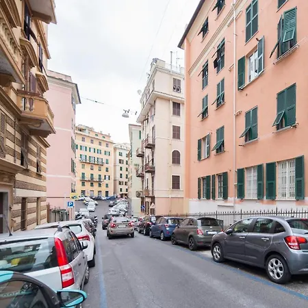 Scirocco House By Holidayhome24 Apartament Genua